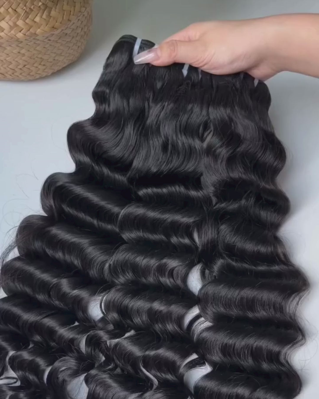 Eclat Wave – Raw Indian Loose Deep Wave Bundles