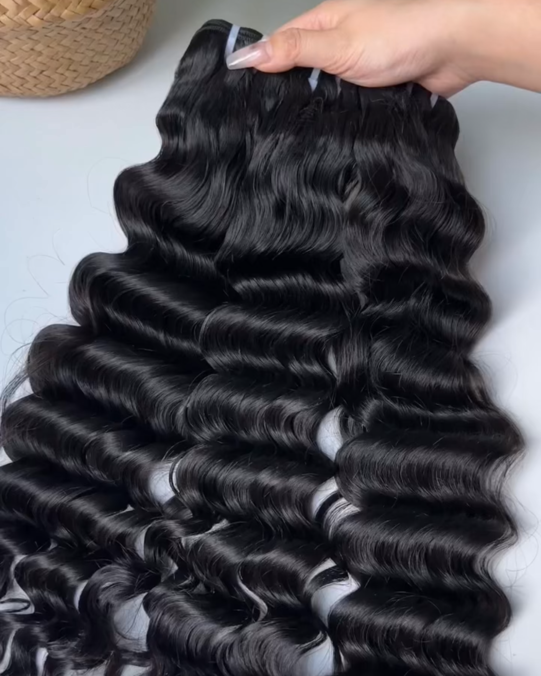 Eclat Wave – Raw Indian Loose Deep Wave Bundles
